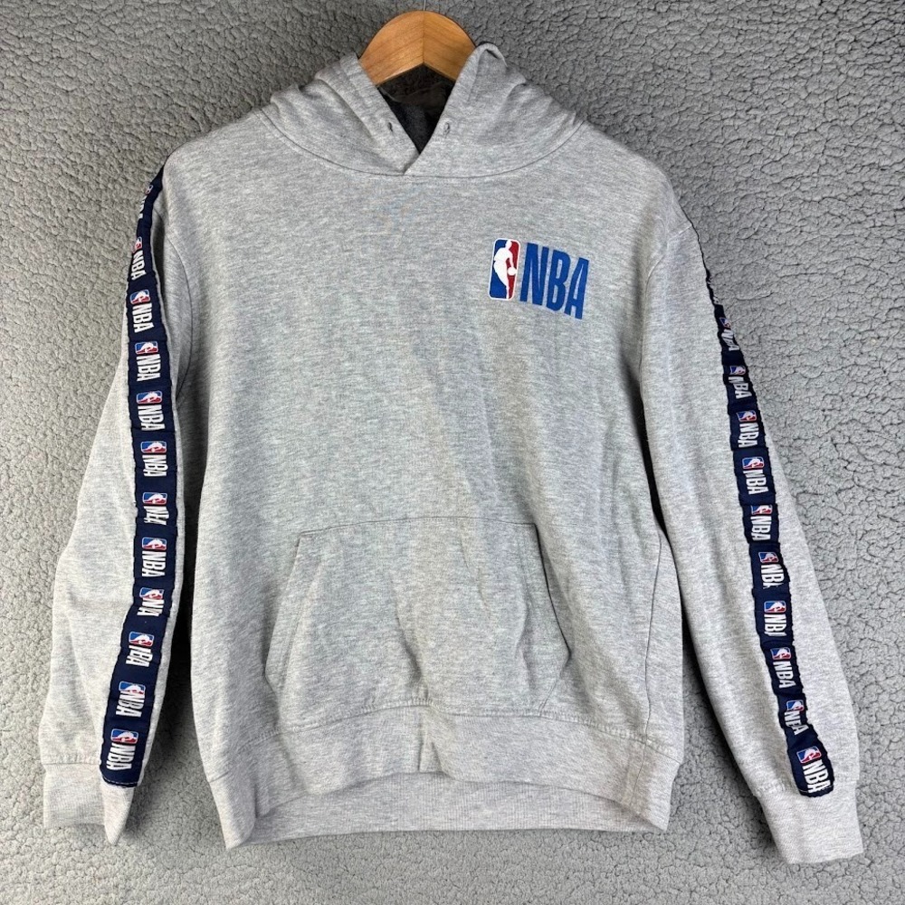 NBA LOGO Hoodie Size Mens M Tape Sleeves Logo Gray cotton‎ blend hooded pocket